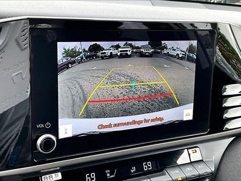 Used 2025 Toyota Camry LE FWD image 26