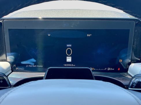 Used 2025 Lincoln Aviator 2WD image 12