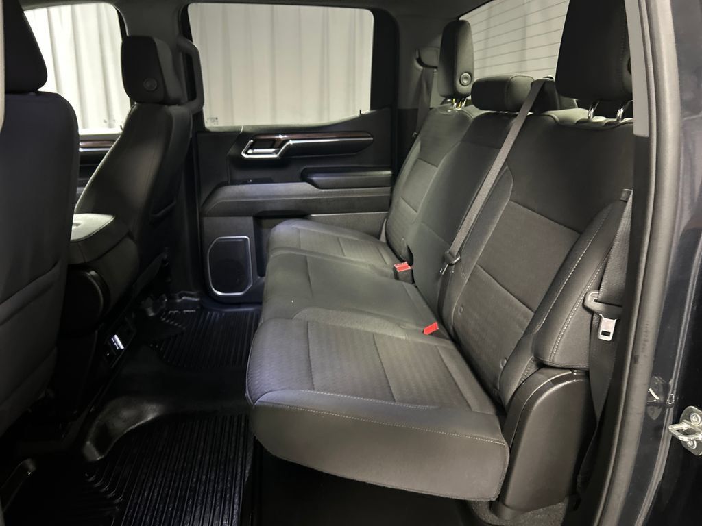 Used 2024 Chevrolet Silverado 1500 LT AWD/4WD image 22