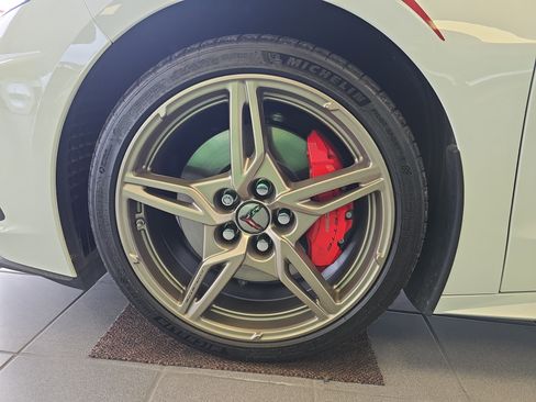 Used 2020 Chevrolet Corvette Stingray Premium Cpe w/ 3LT Preferred Equipment Group image 14