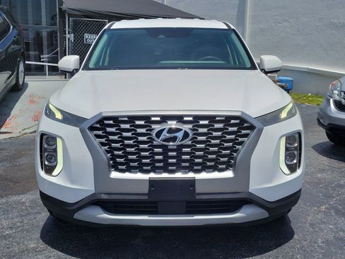 Used 2020 Hyundai Palisade SE FWD image 2