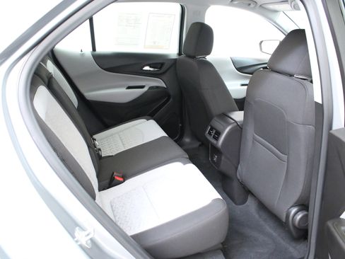 Used 2024 Chevrolet Equinox LS FWD image 26