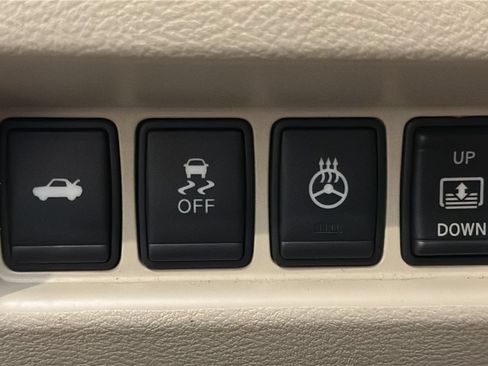 Used 2016 Nissan Maxima Platinum FWD image 36