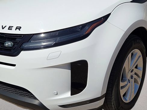 Used 2024 Land Rover Range Rover Evoque S AWD/4WD image 9