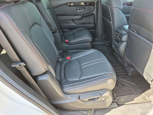 Certified 2025 Honda Pilot TrailSport image 21