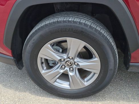 Certified 2022 Toyota RAV4 XLE w/ Convenience Package FWD image 24