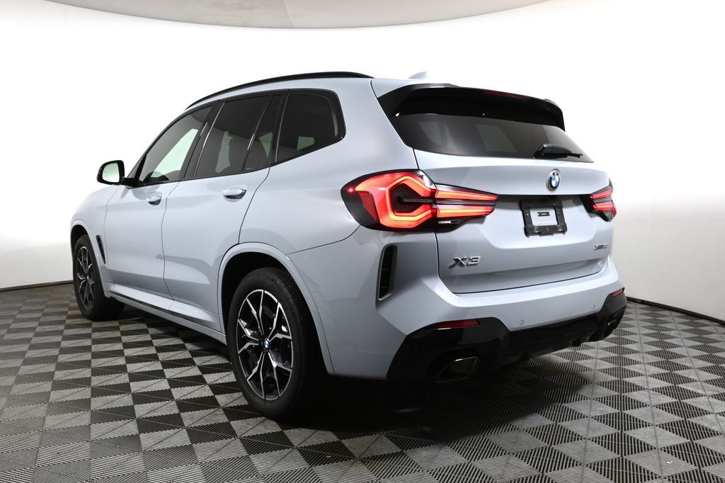 Certified 2024 BMW X3 xDrive30i w/ Premium Package AWD/4WD image 9