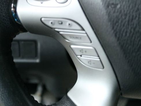 Used 2018 Nissan Murano SV AWD/4WD image 16