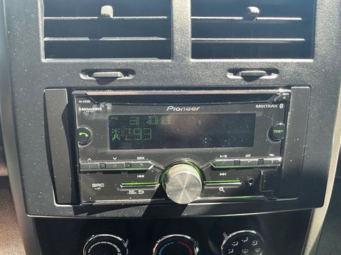 Used 2012 Jeep Liberty Sport AWD/4WD image 23