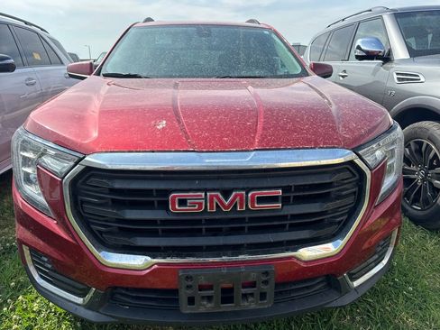 Used 2022 GMC Terrain SLE w/ Driver Convenience Package AWD/4WD image 2