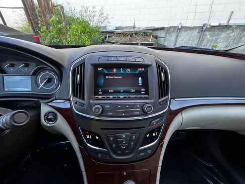 Used 2014 Buick Regal Premium FWD image 17