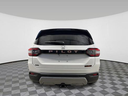 New 2026 Honda Pilot TrailSport image 5
