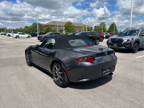 Used 2016 MAZDA MX-5 Miata Grand Touring RWD image 3