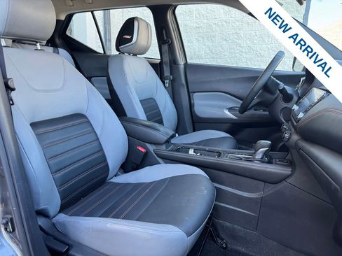 Used 2024 Nissan Kicks SR w/ SR Premium Package image 8
