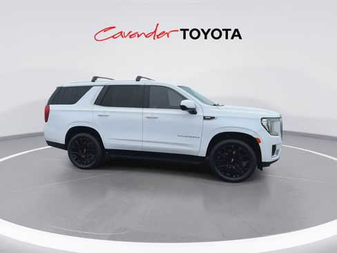 Used 2024 GMC Yukon SLE w/ Gmc Pro Safety Plus Package image 9