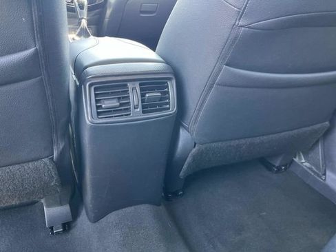 Used 2019 Nissan Rogue SV FWD image 22