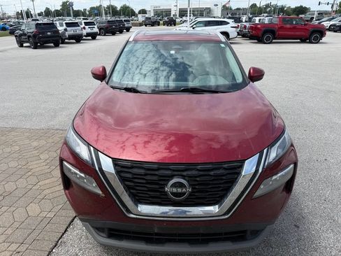 Used 2023 Nissan Rogue SV w/ SV Premium Package AWD/4WD image 2