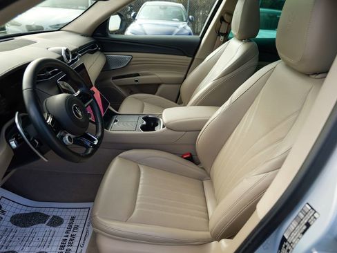 Certified 2023 Maserati Grecale GT image 22