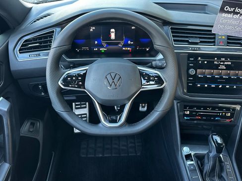 Used 2022 Volkswagen Tiguan SE R-Line FWD image 14