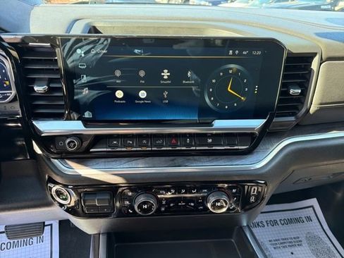 Used 2023 Chevrolet Silverado 1500 LTZ image 18