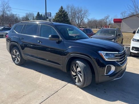 New 2026 Volkswagen Atlas SE AWD/4WD image 1