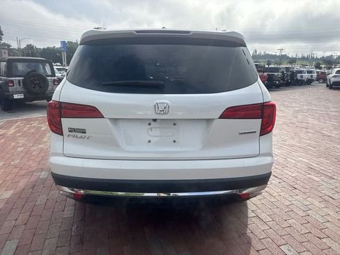 Used 2017 Honda Pilot Touring image 13