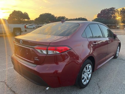 Used 2025 Toyota Corolla LE image 4