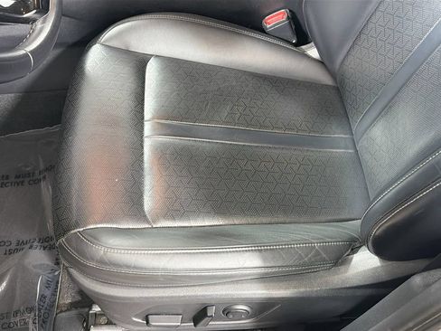 Used 2021 Kia Sorento S FWD image 19