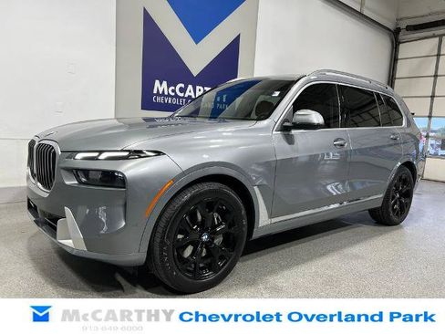 Used 2024 BMW X7 xDrive40i AWD/4WD image 9