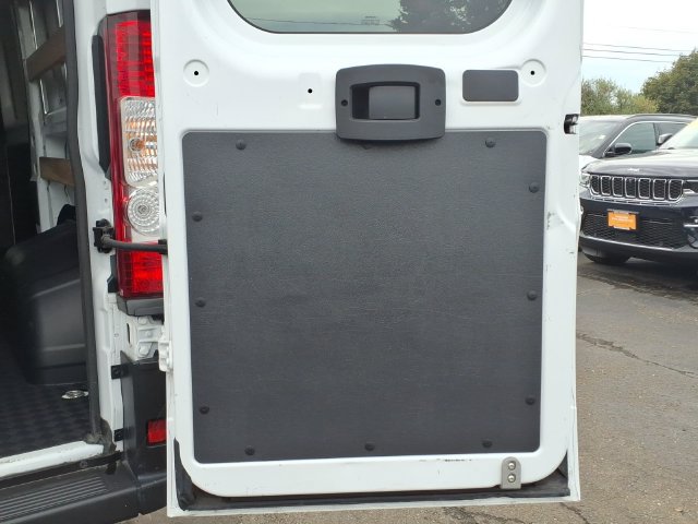 Used 2025 RAM ProMaster 2500 w/ U-Haul Equipment Group FWD image 16