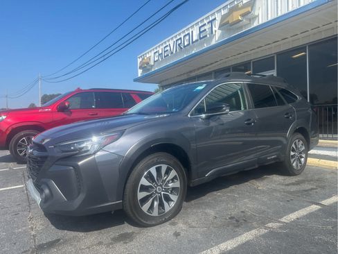 Used 2023 Subaru Outback Limited AWD/4WD image 5