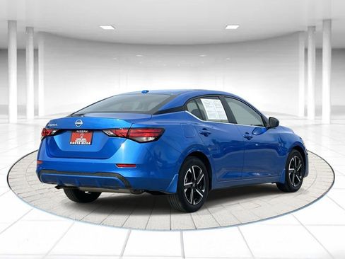 Used 2025 Nissan Sentra SV image 4