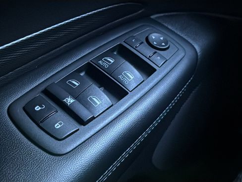 Used 2022 Dodge Durango GT image 39