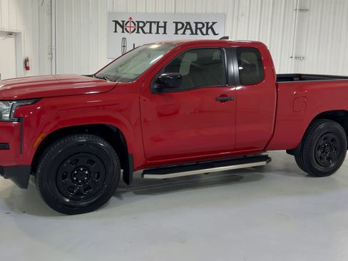 Used 2022 Nissan Frontier S w/ Technology Package image 6