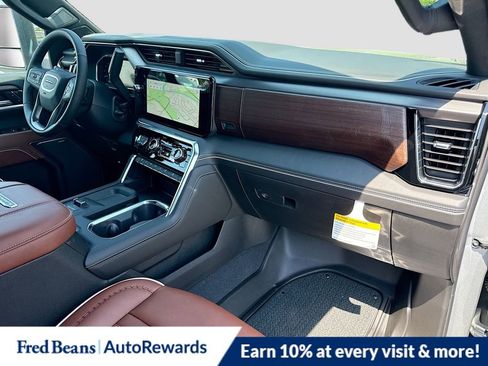 New 2026 GMC Sierra 2500 Denali Ultimate w/ LPO, Black Badging Package AWD/4WD image 31