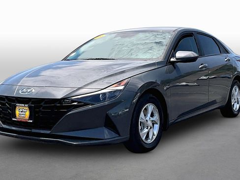 Used 2023 Hyundai Elantra SE FWD image 1