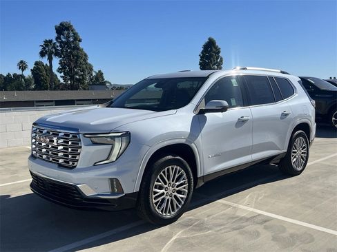 New 2026 GMC Acadia Denali w/ Super Cruise Package image 8