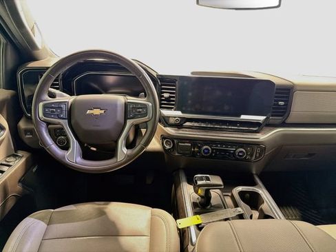 Used 2023 Chevrolet Silverado 1500 LTZ AWD/4WD image 19