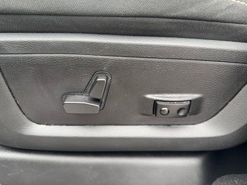 Used 2025 RAM 2500 Big Horn image 11