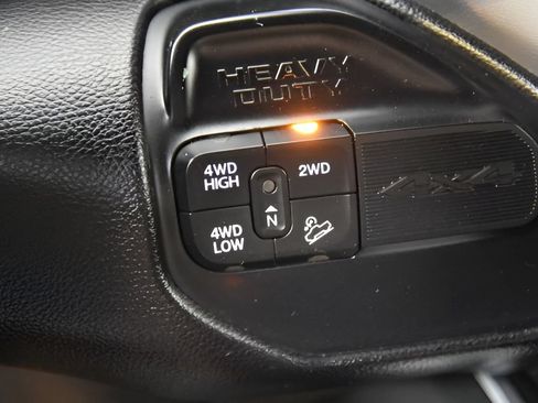 Used 2024 RAM 2500 Big Horn w/ Off Road Package AWD/4WD image 31