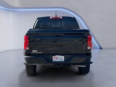 Used 2024 Chevrolet Colorado Z71 w/ Z71 Convenience Package 2