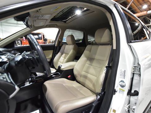 Used 2013 Honda Crosstour EX-L image 39