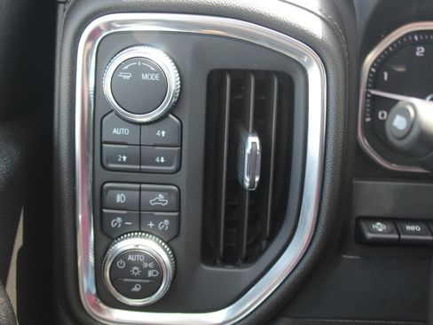 Used 2022 GMC Sierra 2500 Denali AWD/4WD image 12