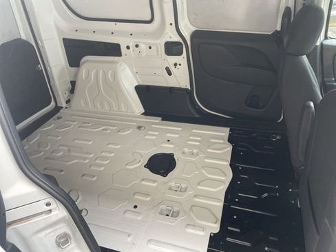 Used 2022 RAM ProMaster City Tradesman image 12