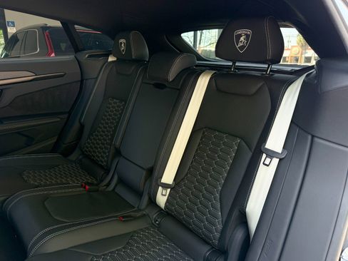 Used 2024 Lamborghini Urus S image 32