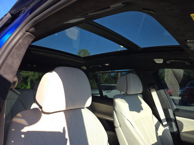 Used 2026 BMW X7 M60i AWD/4WD image 15