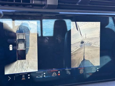 Used 2024 GMC Sierra 2500 AT4 w/ AT4 Premium Plus Package image 29