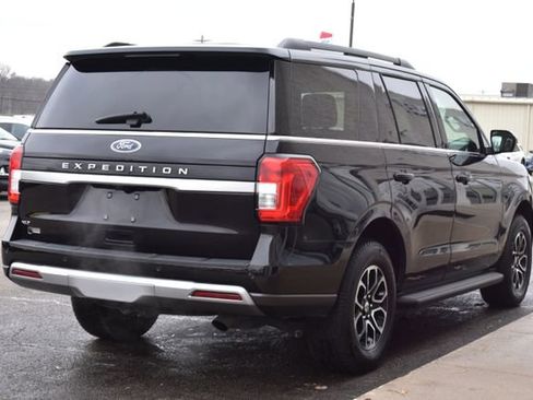 Used 2024 Ford Expedition XLT AWD/4WD image 8