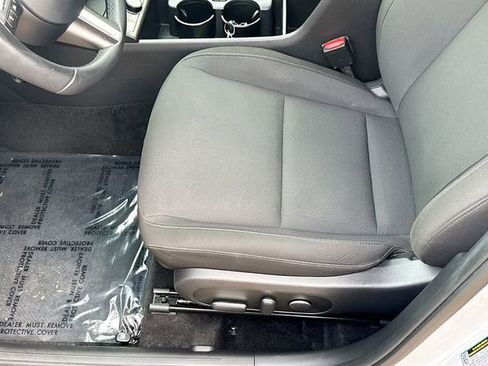 Certified 2025 Hyundai Kona SEL FWD image 20
