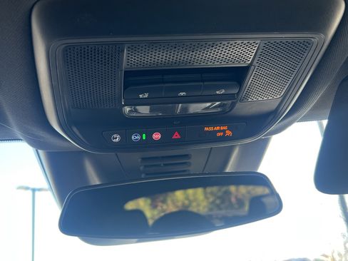 New 2026 Chevrolet Equinox EV LT image 31